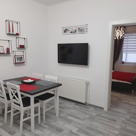 Apartment Sofia Брашов Экстерьер фото